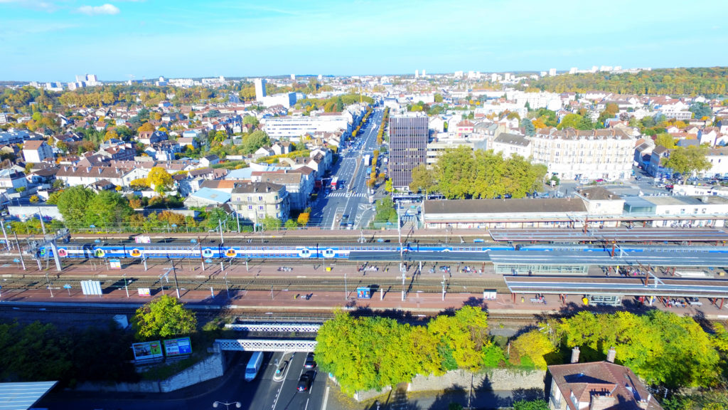 La quartier Centre-Gare se développe sur un axe structurant de la CAMVS